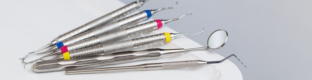 Parodontitis Behandlung und Parodontitis Prophylaxe beim Zahnarzt.